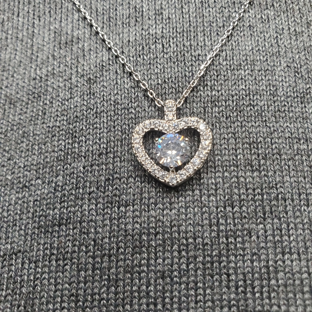 Heart Pendant Necklace Platinum Plated Cubic Zirconia